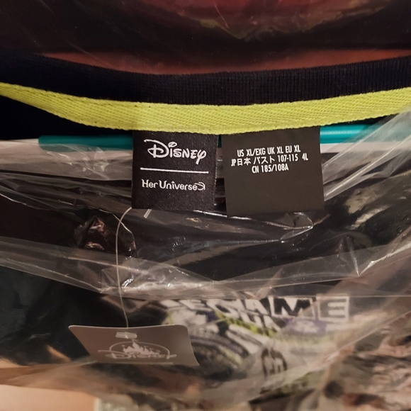 EPIC HAUNTED MANSION MADAME LEOTA  SpOOky Black Top with the "MADAME" XL Disney - Picture 7 of 8